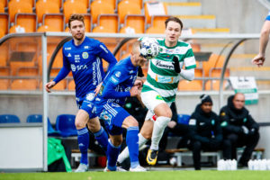 Västerås Viktor Prodell springer ifrån David Myrestam och Dennis Olsson