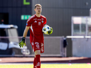 Jonas Olsson skriver nytt kontrakt med GIF Sundsvall