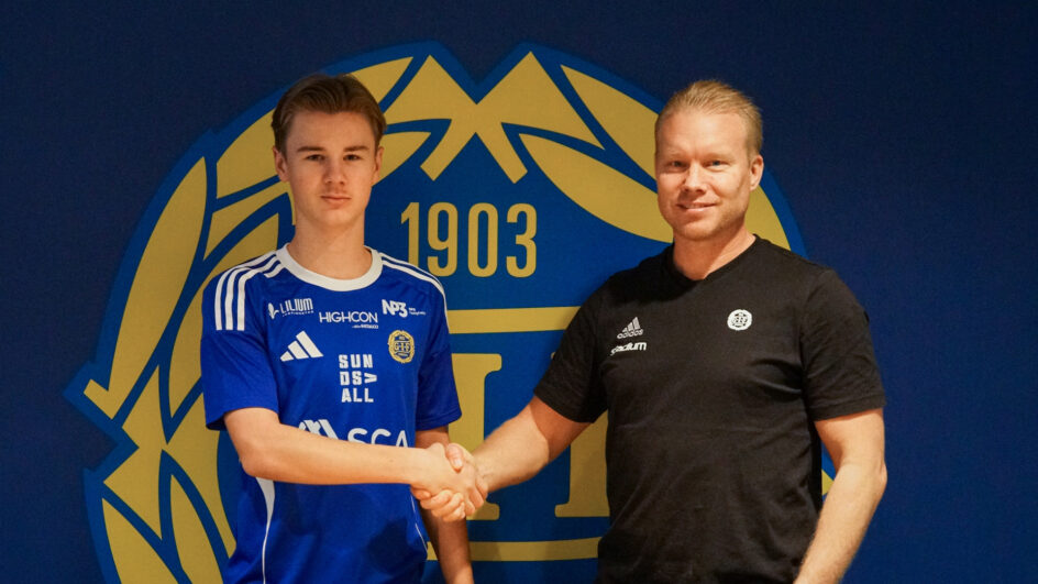 Oscar Olsson skriver akademikontrakt!